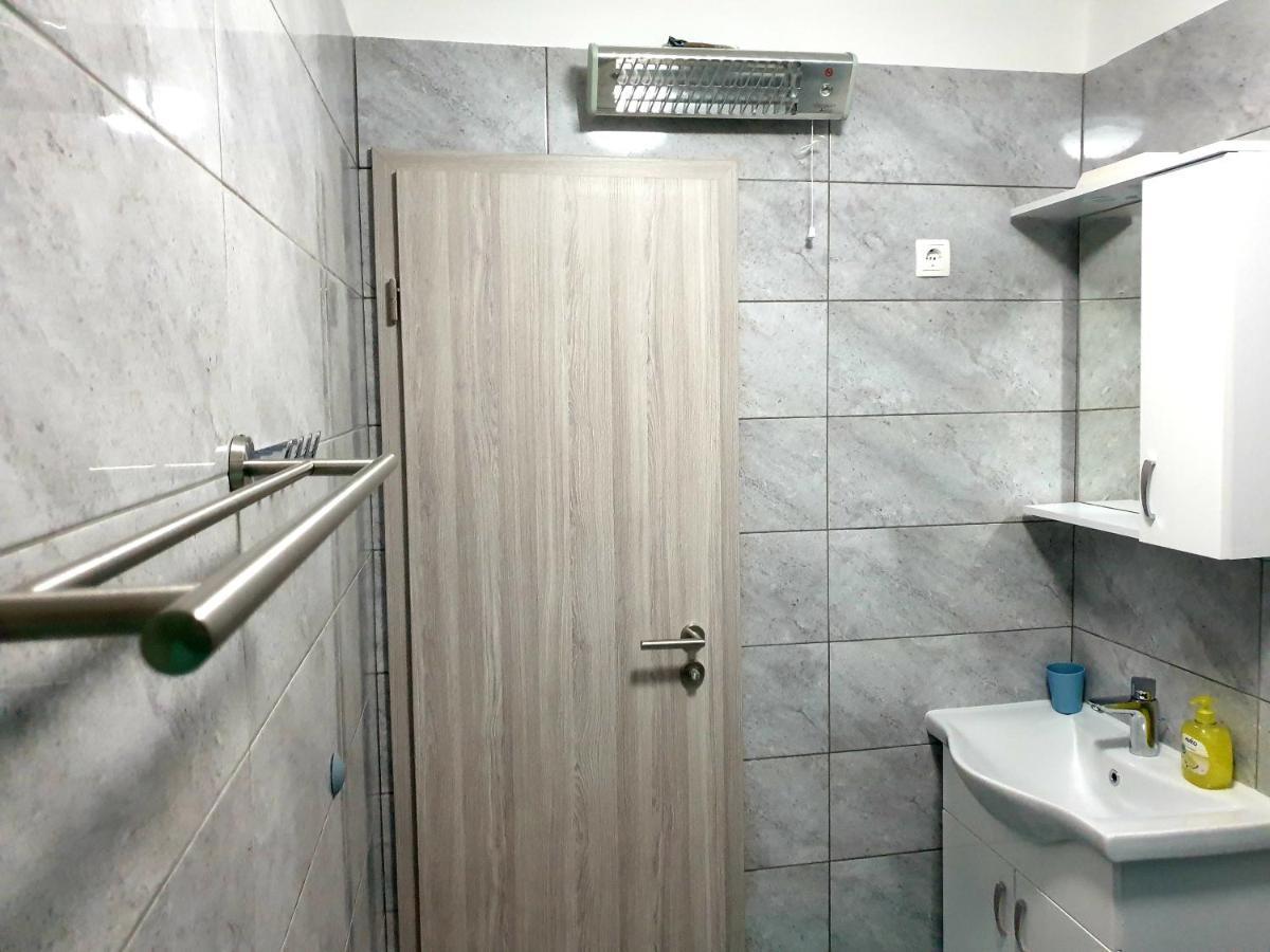 Apartment Mon Cheri-Located In A Quiet Neighbourhood Near Beaches Free Parking Pula Exterior photo