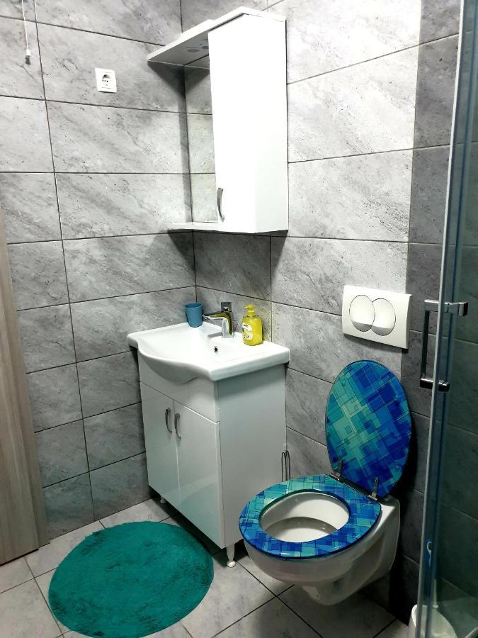 Apartment Mon Cheri-Located In A Quiet Neighbourhood Near Beaches Free Parking Pula Exterior photo