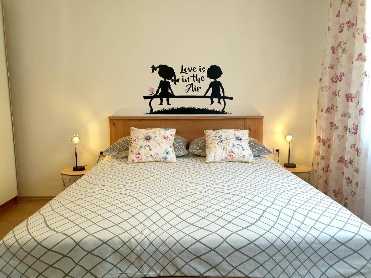 Apartment Mon Cheri-Located In A Quiet Neighbourhood Near Beaches Free Parking Pula Exterior photo